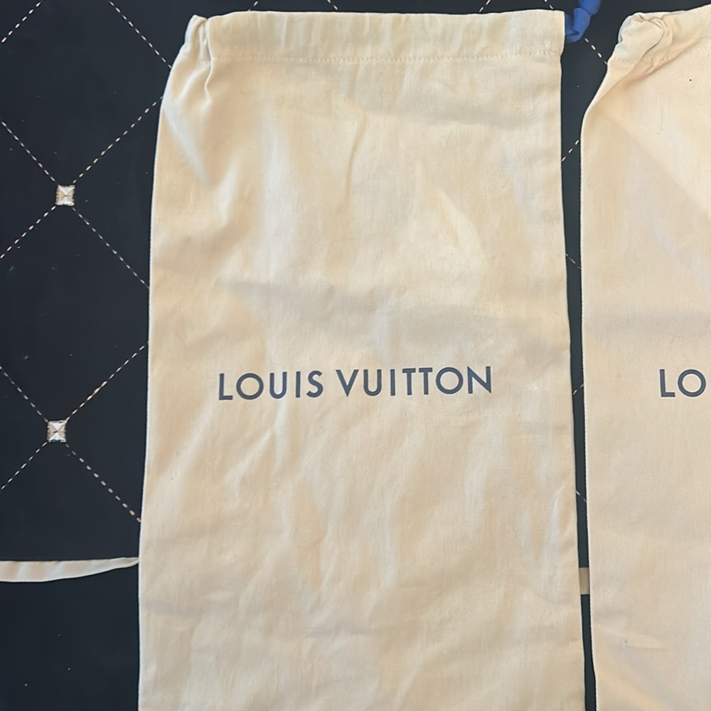 Louis Vuitton shoe dusters & shipping box , ribbon - Picture 2 of 7